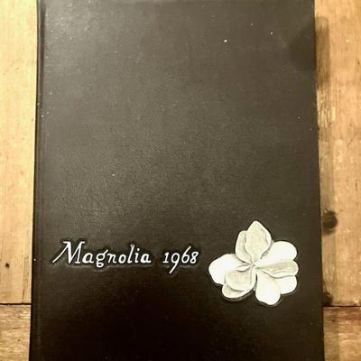 1968 MACDUFFIE "Magnolia" Yearbook

