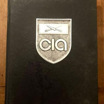 1973 CULINARY INSTITUTE OF AMERICA YEARBOOK
