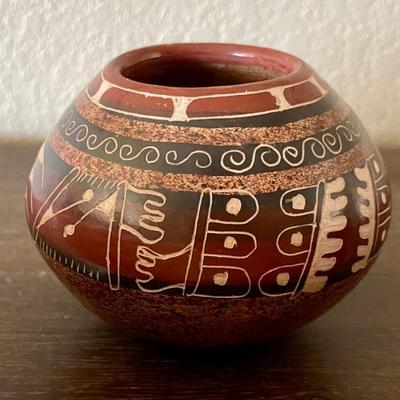 Hand Made And Painted Guaitil Costa Rica Pottery Pot Signed Mario Villa