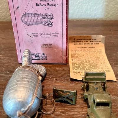 Lilliput Miniature Balloon Barrage Unit Lorry Working Model Winch & Balloon IOB 1855 W Paperwork - W Britain 