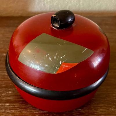 Vintage Japanese Hand Painted Lidded Lacquer Box 