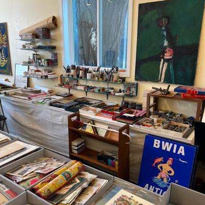 Estate sale photo