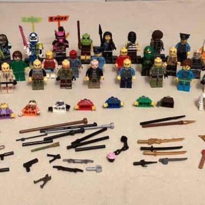 MMF070 Over 37 Lego & Other Brand Mini Figures & Accessories 