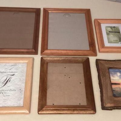 MMF087 Six Wooden Picture Frames 