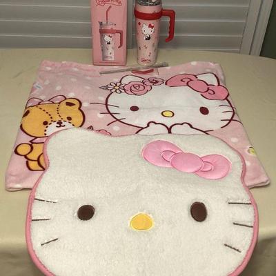 MMF031 Hello Kitty Travel Mug, Plush Blanket & Floor Mat New