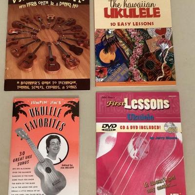 MMF023 Four Ukulele Guide Books
