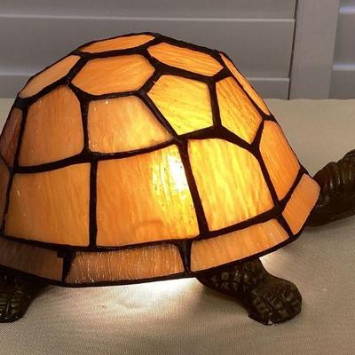 MMF084 Brown Slag Glass Turtle Shaped Tiffany Style Table Lamp New