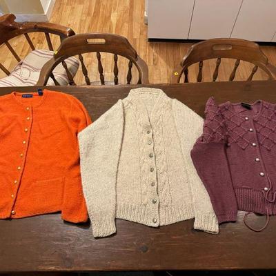 (3) Elegant Wool Sweaters Feat. Astrifa & Karen Scott
