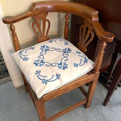 18th C Georgian Fruitwood Corner Chair