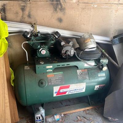 Air compressor 
