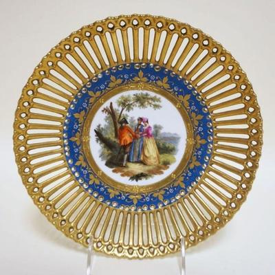 1033	ANTIQUE DRESDEN HAND PAINTED PLATE W/RETICULATED GOLD BORDER, APPROXIMATELY 9 1/2 IN
