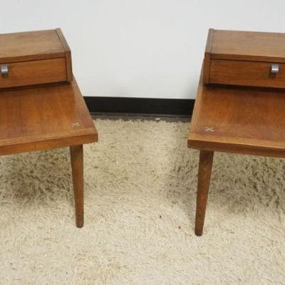 1172	MID CENTURY MODERN AMERICAN OF MARTINSVILLE END TABLES, APPROXIMATELY 29 IN X 70 IN X 22 IN H
