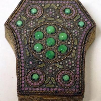 1264	ANTIQUE FRENCH DRESSER BOX, APPROXIMATELY 3 1/2 IN X 2 1/2 IN X 1/2 IN
