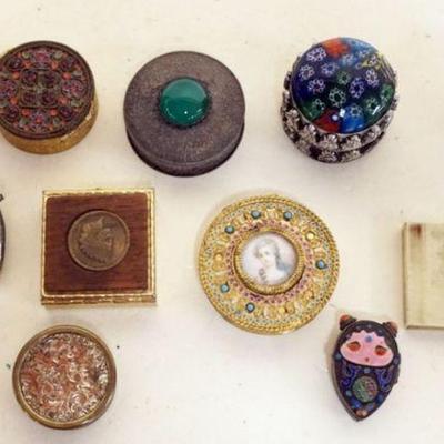1260	GROUP OF ASSORTED PILL BOXES, 1 CONTINENTAL 800 SILVER
