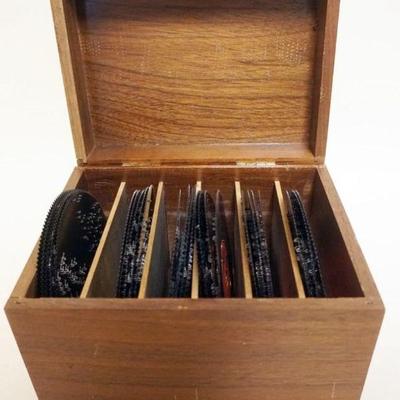 1141	26 THORENS 4 1/2 IN MUSIC DISCS IN FITTED BOX
