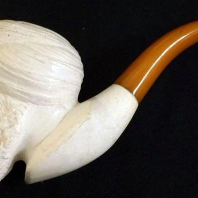 1073	MEERSCHAUM PIPE CARVED TURKS HEAD, APPROXIMATELY 6 IN LONG
