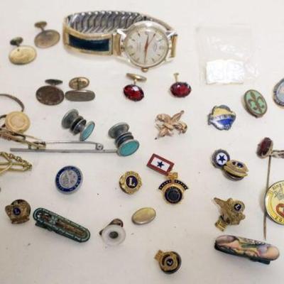 1243	GROUP OF ASSORTED COSTUME JEWELRY INCLUDING CUFF LINKS, PINS, MENS WATCH, ETC.
