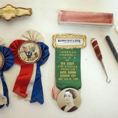 1240	GROUP OF ASSORTED ANTIQUE LODGE PINS, STERLING PENCIL, BUTTON HOOK, ETC.
