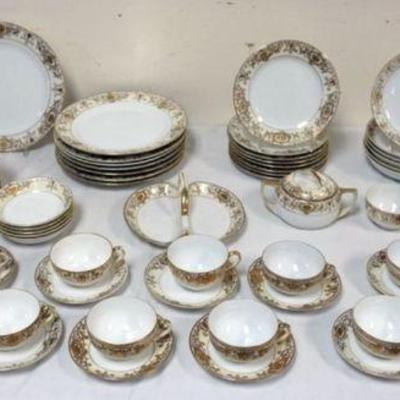 1085	NORITAKE DINNERWARE SET APPROXIMATELY 75 PIECES, 8-10 IN PLATES, 13-6 1/2 IN BOWLS, 5-5 1/4 IN BOWLS, 8-7 1/2 IN BOWLS, 6-7 1/4 IN...