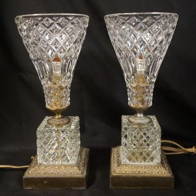 1139	PAIR OF CRYSTAL GLASS LUSTRES, EACH APPROXIMATELY 14 1/2 IN HIGH, BASE METAL TARNISHED
