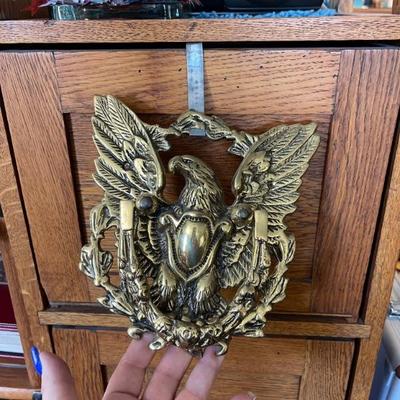 door knocker