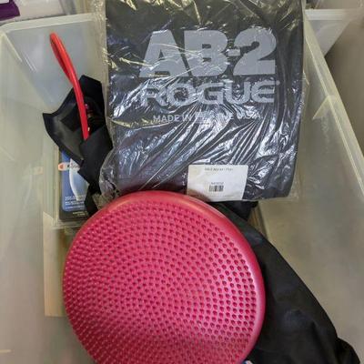 Sport accessories & books lot