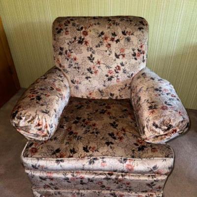 Luxurious Club Chair: Nude & Blush Pinks, Velvety Floral (Appears To Be New)	