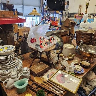 Estate sale photo