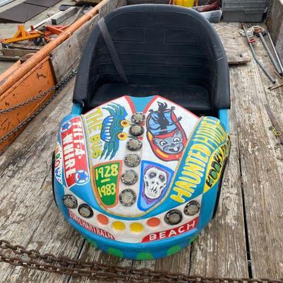 https://www.agesagoestatesales.com/product/pontchartrain-beach-fiber-glass-vintage-bummer-car-shells-blue/1026