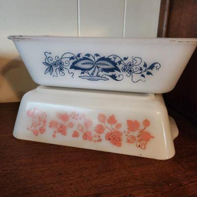 Pyrex Pink Gooseberry Casserole Refrigerator Dish 