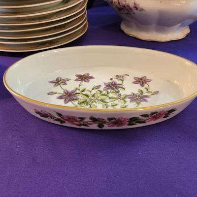 Sale Photo Thumbnail #120: Spode Stafford Flowers Campanula Botanical Motif Oval Baker Dish England