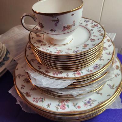 Wedgwood Porcelain Bone China Rouen Pattern 