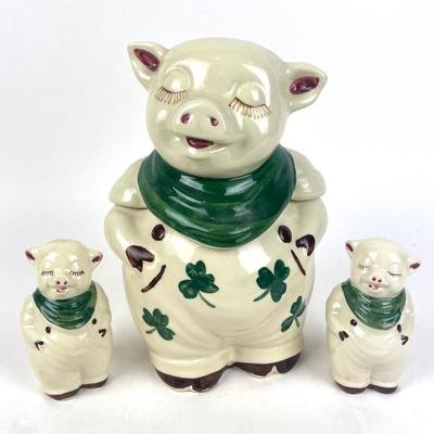#190 • Shawnee Pottery Smiley Pig Cookie Jar And Salt And Pepper Shakers
WWW.LUX.BID