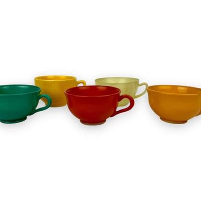 #337 • Mid-Century Tea Cups in a Variety of Colors
WWW.LUX.BID