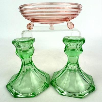 #130 • Anchor Hocking Pink Bowl & Green Depression Glass Candle Holders
WWW.LUX.BID