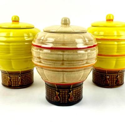 #74 • Three McCoy Hot Air Balloon Cookie Jars
WWW.LUX.BID