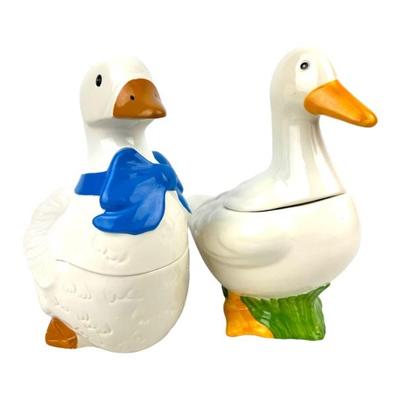 #297 • McCoy #166 & Metlox Goose / Duck Cookie Jars
WWW.LUX.BID