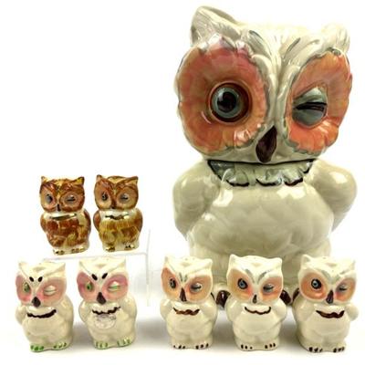 #32 • Shawnee Winking Owl Cookie Jar and 7 Salt & Pepper Shakers
WWW.LUX.BID