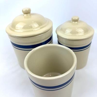 #18 • Friendship Pottery Roseville Blue Stripe Canister Collection - 3 Pieces
WWW.LUX.BID