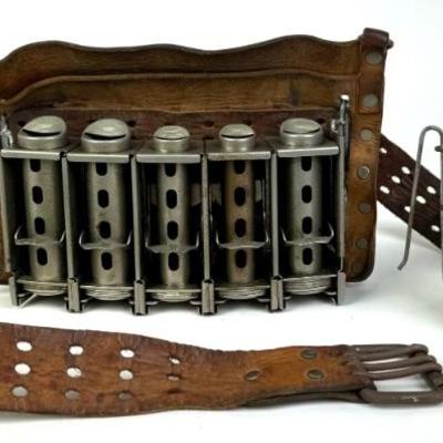 #197 • Johnson Coin Changer Belt by Lynde-Ordway Co.
WWW.LUX.BID