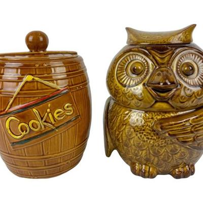 #281 • McCoy Cookies Barrel and McCoy Owl Cookie Jars
WWW.LUX.BID