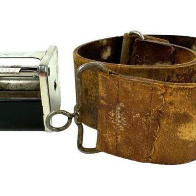 #308 • Twinplex Safety Razor Stropper & Leather Strop
WWW.LUX.BID