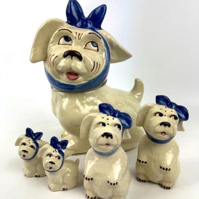 #24 • Shawnee Pottery Muggsy Toothache Dog Collection
WWW.LUX.BID