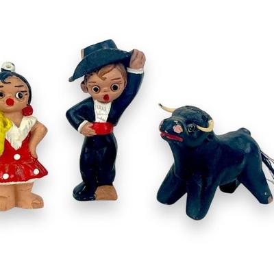 #339 • Terracotta Spanish Red Clay Mud Miniature Figurines (3)
WWW.LUX.BID