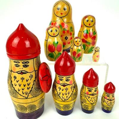 #345 • Two Russian Matryoshka Nesting Dolls
WWW.LUX.BID