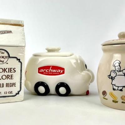 #122 • 3 Cookie Company Cookie Jars
WWW.LUX.BID