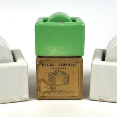 #54 • Vintage Porcelain Sengbusch Ideal Moisteners (3)
WWW.LUX.BID