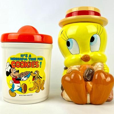 #120 • Disney & Looney Tunes Cookie Jars
WWW.LUX.BID