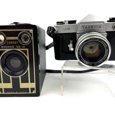 #204 • Kodak Brownie Six-16 & Yashica Vintage Cameras
WWW.LUX.BID