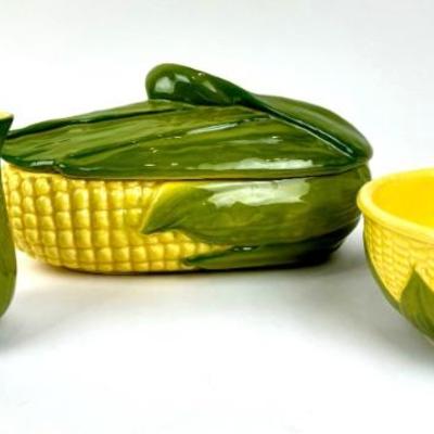 #6 • Vintage Shawnee Corn King Casserole, Creamer & Bowl
WWW.LUX.BID